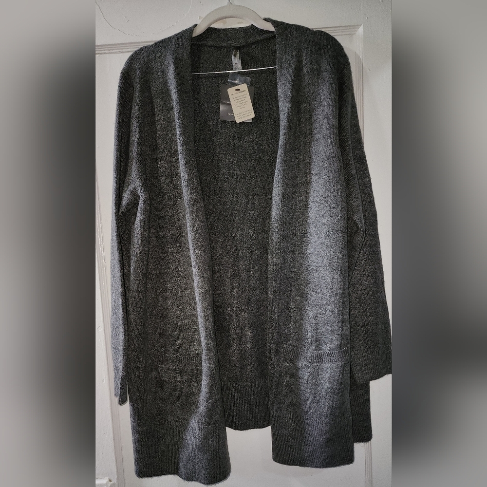 NWT Womens Denver Hayes Sweater Light Grey